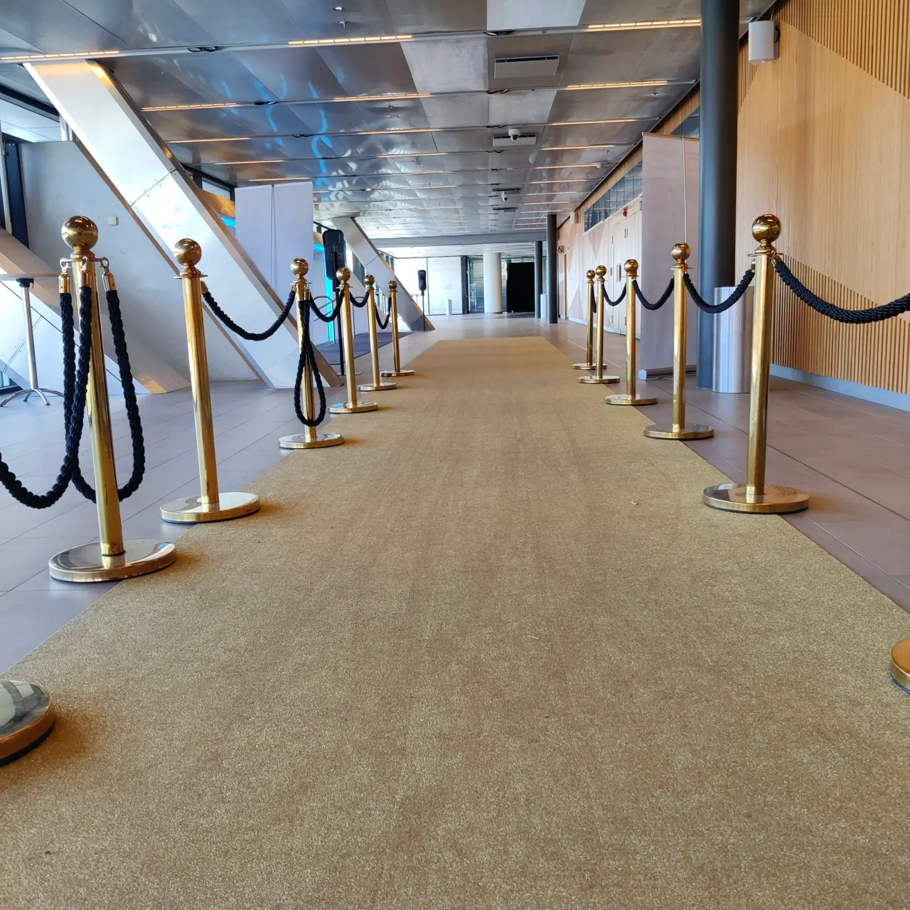Eventmatta glitter guld