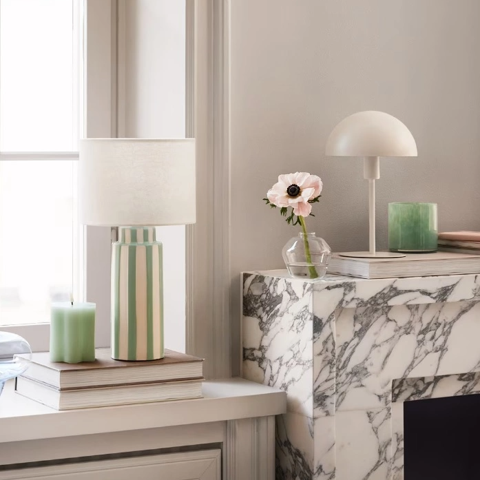 Bordslampa mint/vit