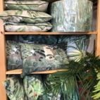 Kuddar bladverk tropiskt