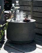 Soffbord grå betong