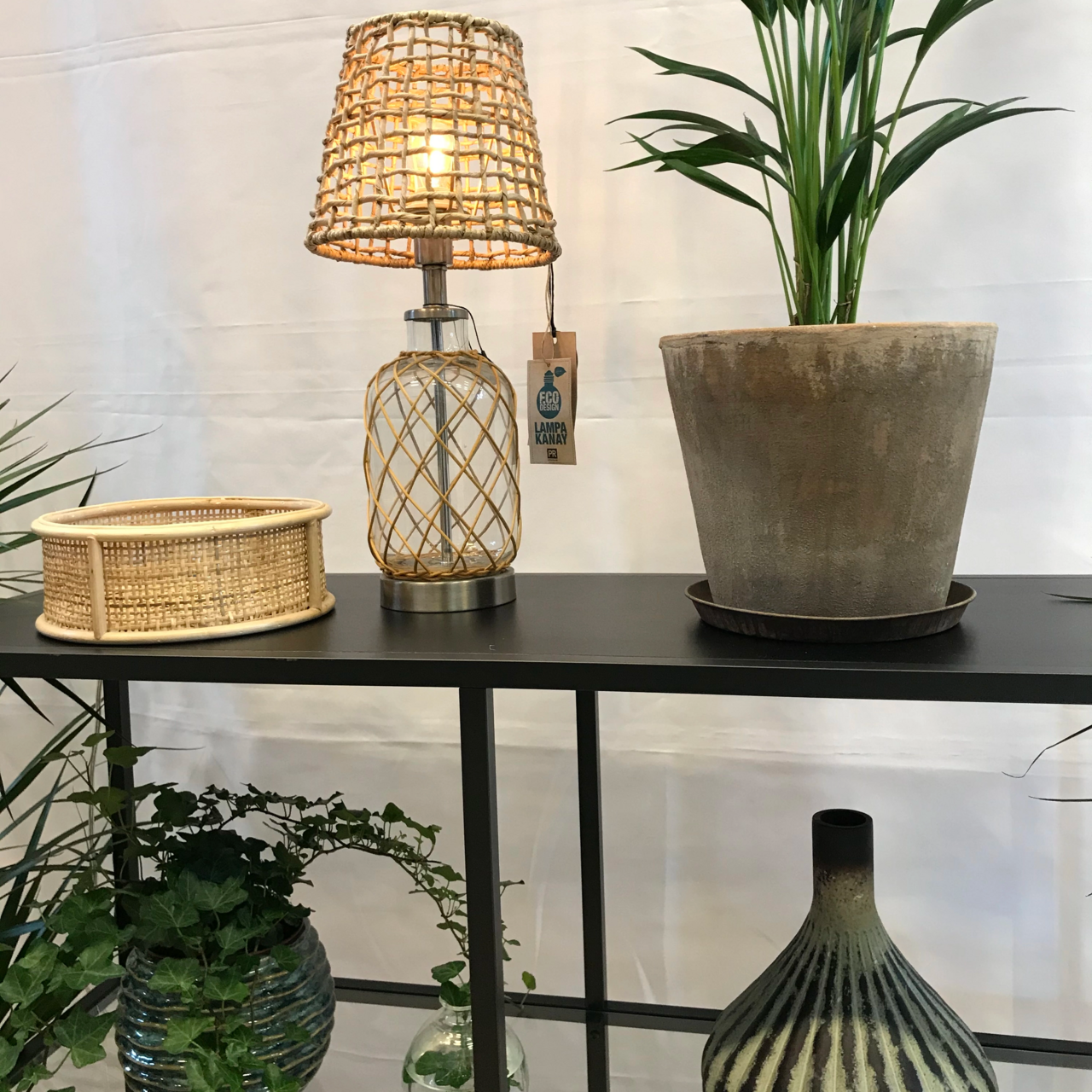 Hylla metall svart låg