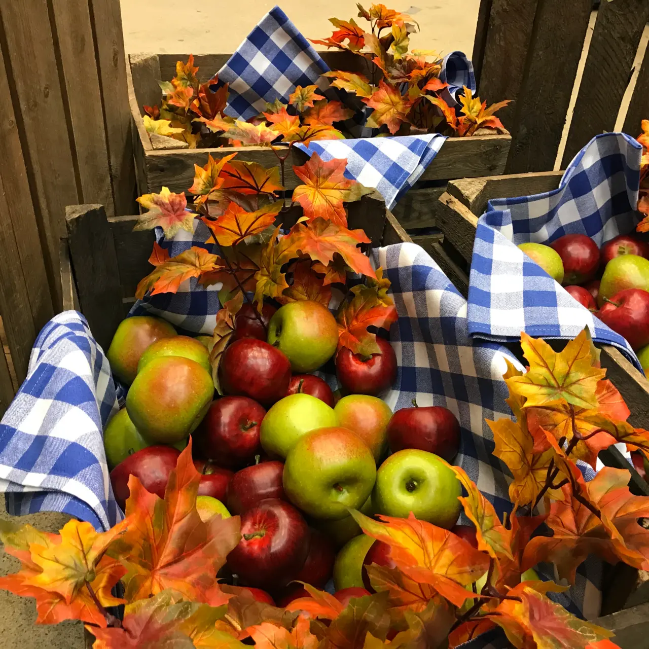 Äpplen röda