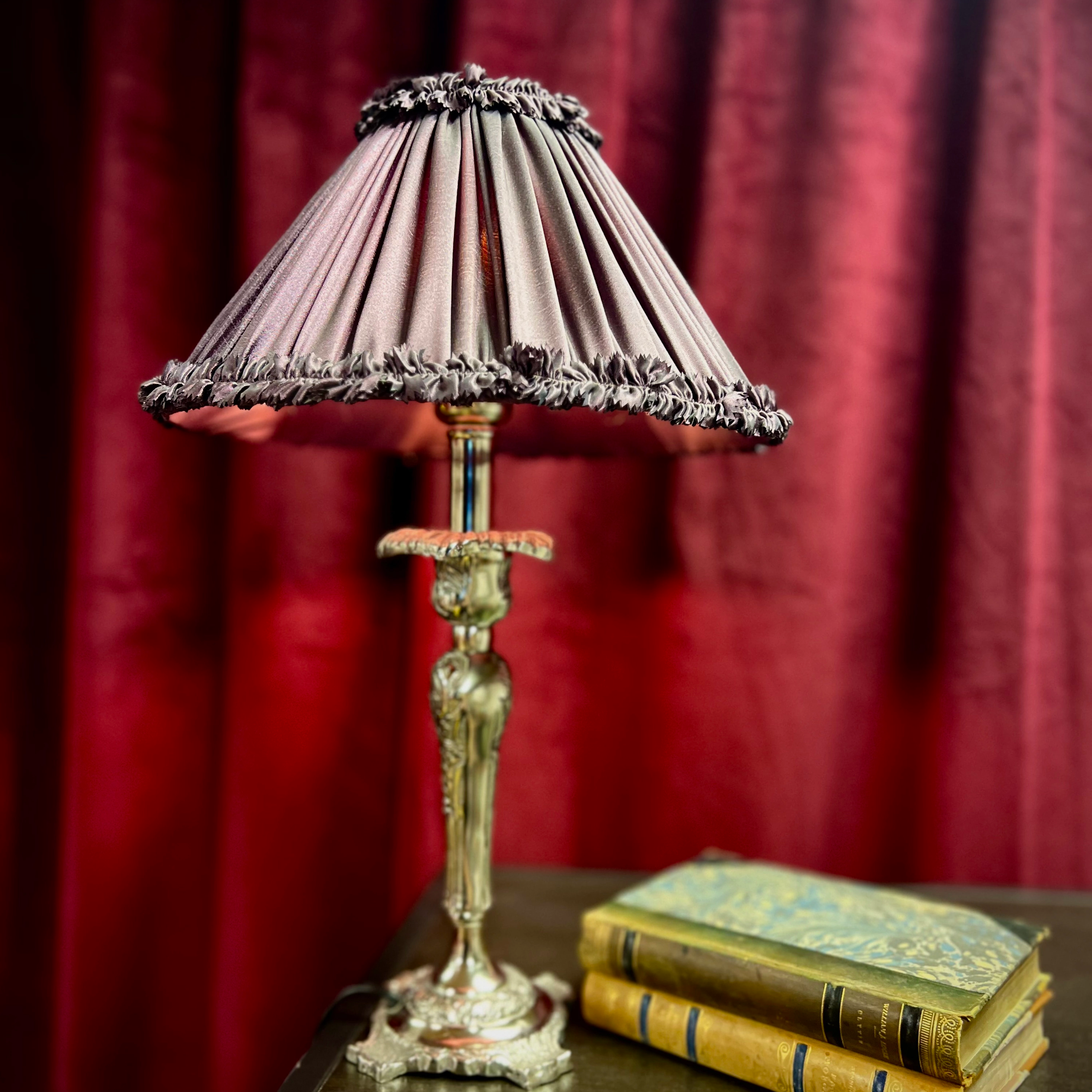 Bordslampa rokoko metall 230V