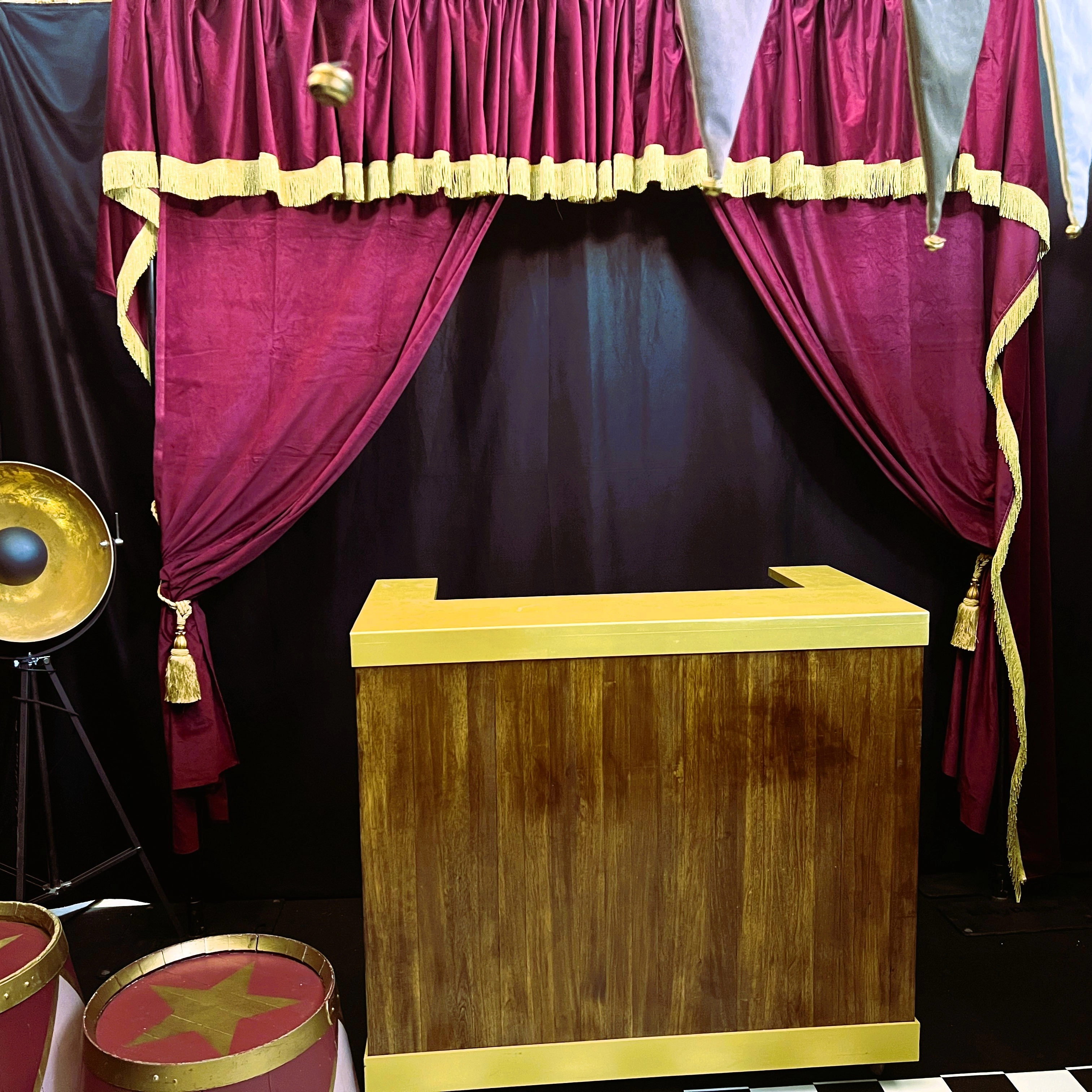 Sammet med guldfransar