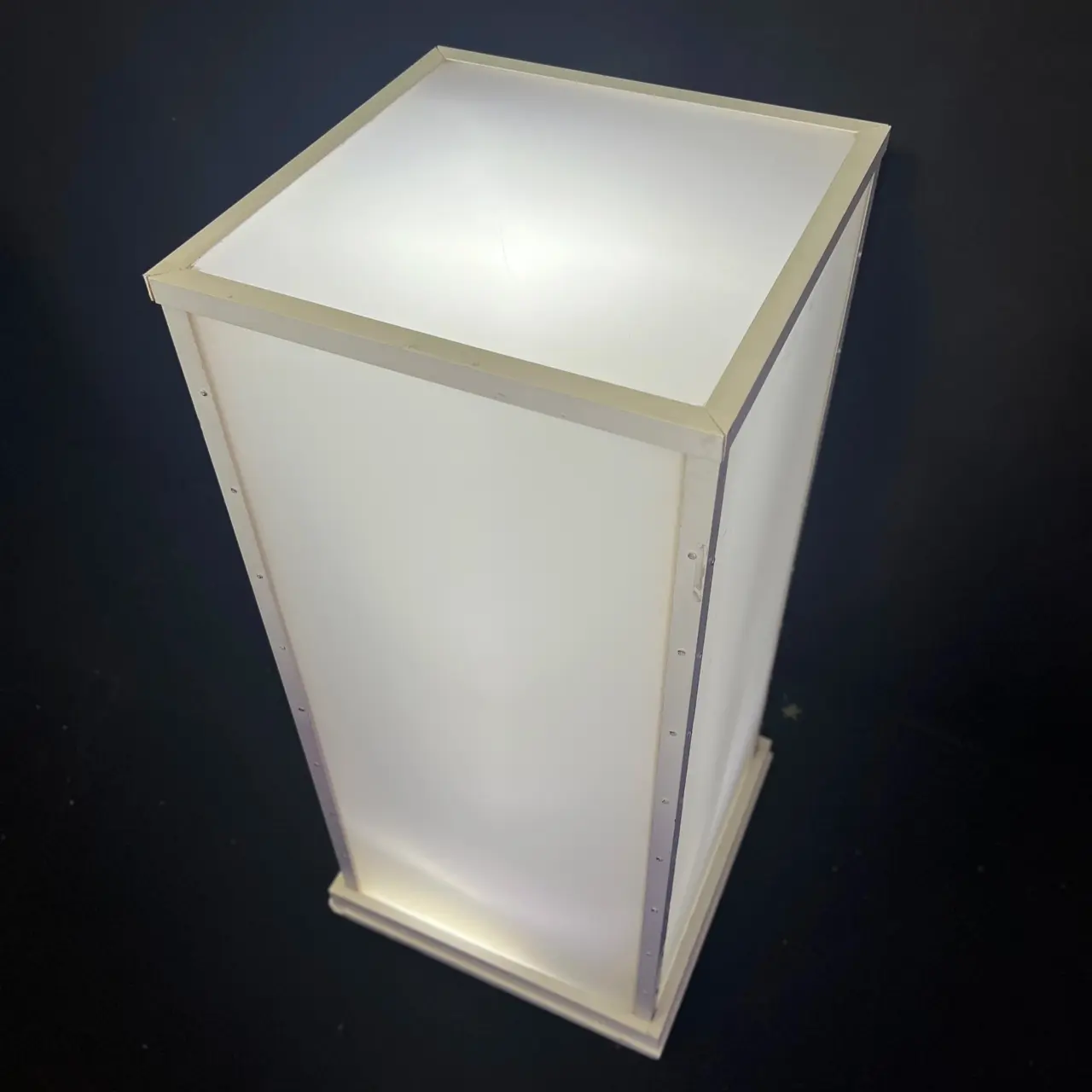Podie frostad plexi
