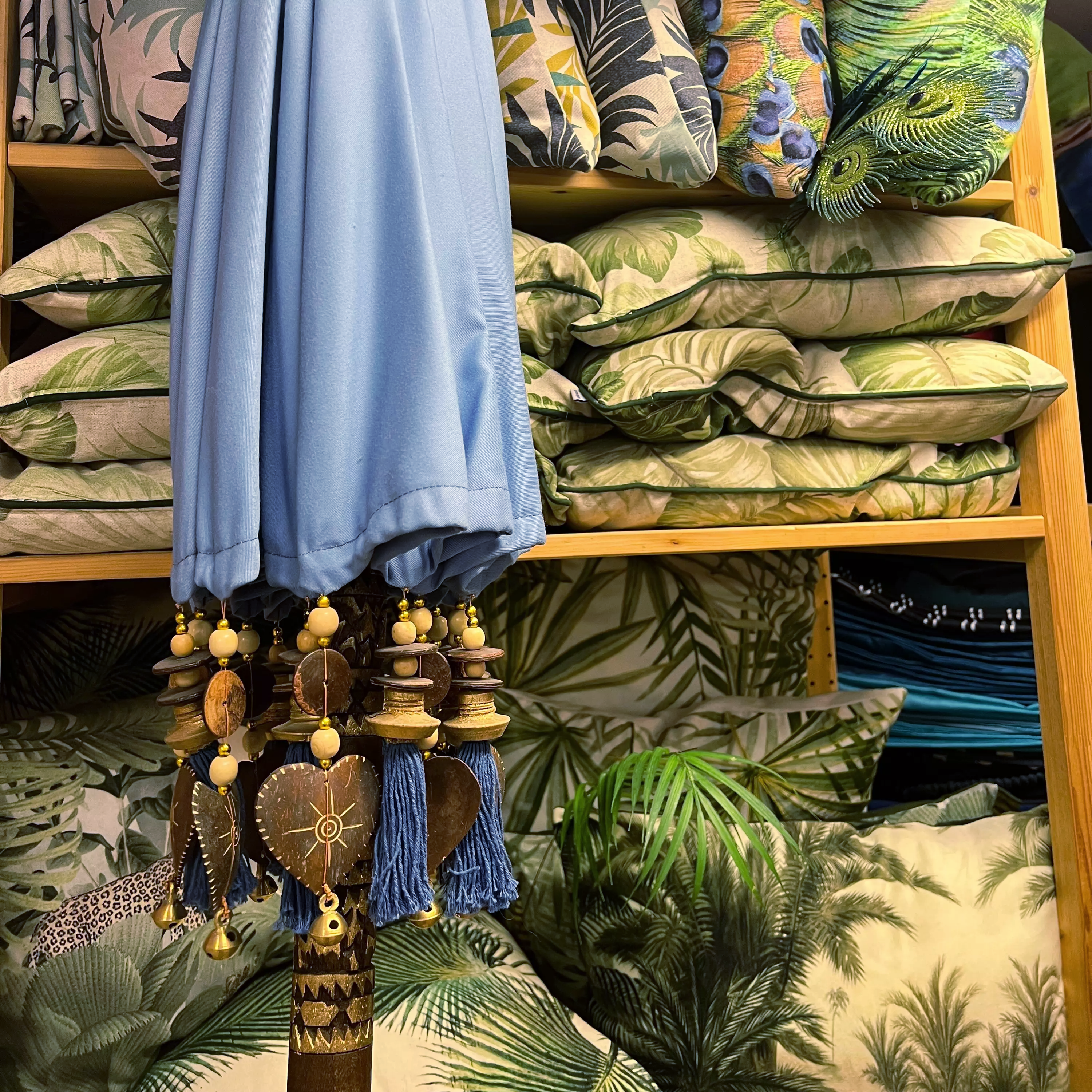 Parasoll blått hängsmycken