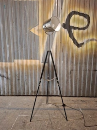 Golvlampa Studio Spot