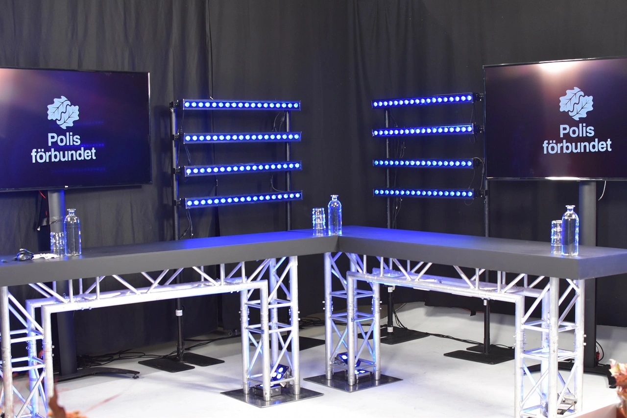 LED Wallwasher Mega Tri Bar