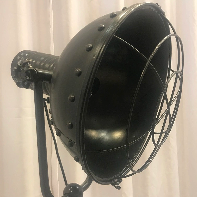 Golvlampa industri vintagestil